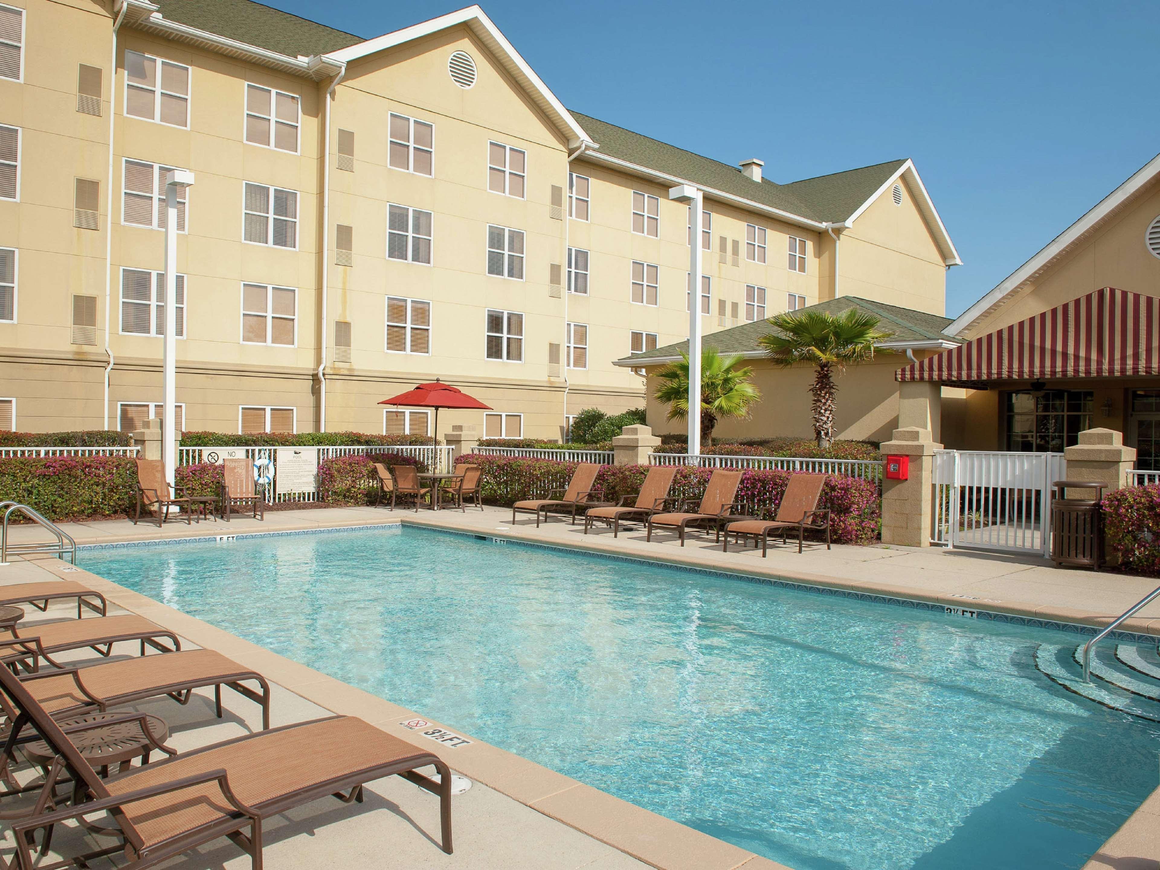 Homewood Suites By Hilton Pensacola Airport-Cordova Mall Area Exterior photo